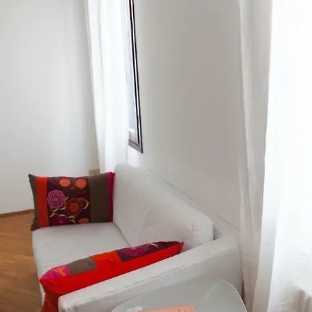 Phoenix A Appartement *
